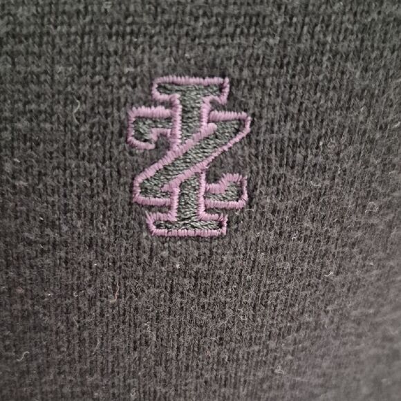 Izod Black V-Neck Vest - Picture 6 of 16